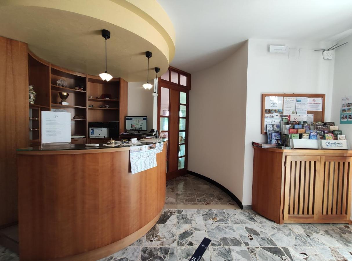 Hotel 2 Palme 托里德尔贝纳科 外观 照片